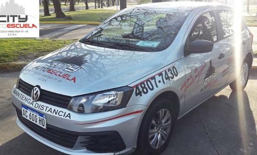 Beneficios de tomar clases de manejo antes del examen teórico