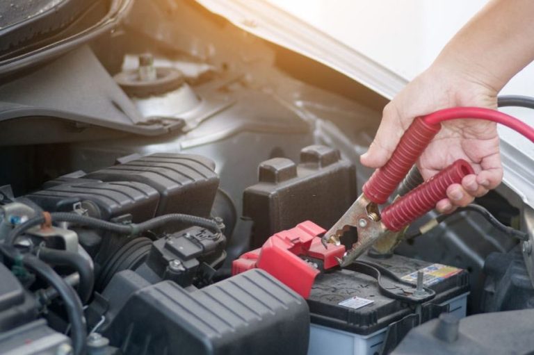 ¿Cuándo reemplazar la batería de tu coche? Descubre cuándo hacerlo