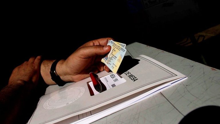 Consecuencias de conducir con carnet caducado: todo lo que debes saber