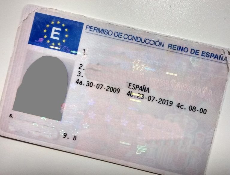 Recupera tu libertad en 3 pasos: Renovación de Carnet de Conducir ¡Fácil y rápido!