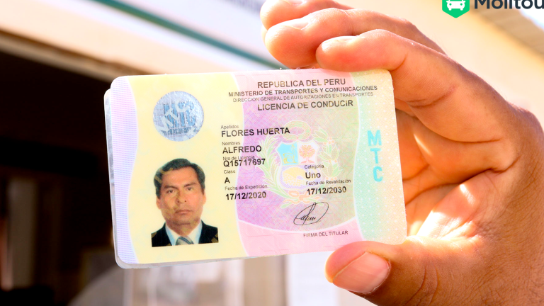 Conducir en otro país con carnet vencido: ¿Es posible? Guía completa