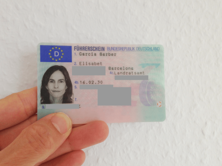 ¿Cómo verificar la vigencia de mi carnet de conducir en España?