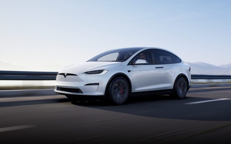 ¿Cuánto cuesta un coche Tesla y cómo puedo adquirirlo?