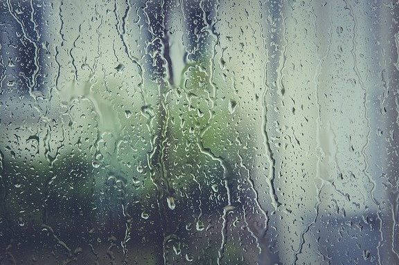 Causas y soluciones para la condensación en los cristales del coche