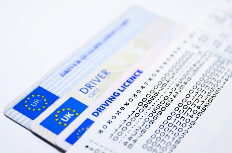 Exámenes para el carnet de conducir: todo lo que debes saber