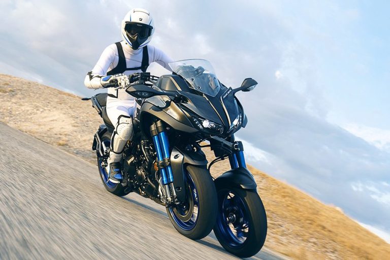 La moto de tres ruedas: la opción perfecta con carnet de coche