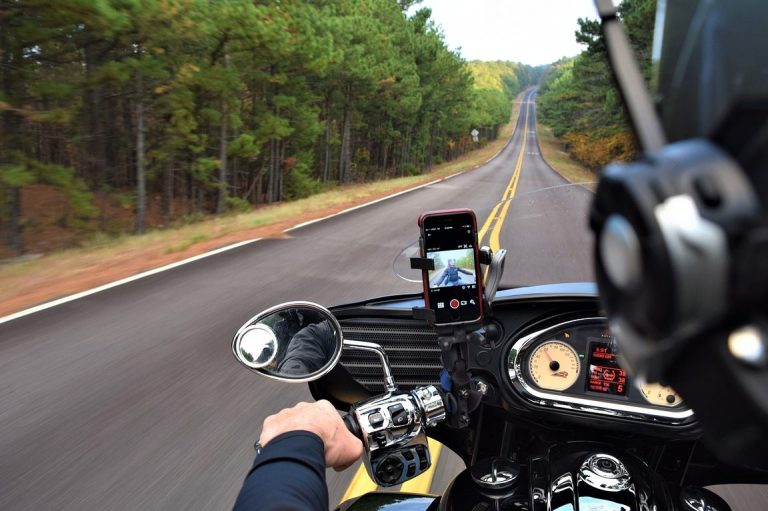 Requisitos y emoción: Obtén tu carnet de moto de 500cc con nosotros