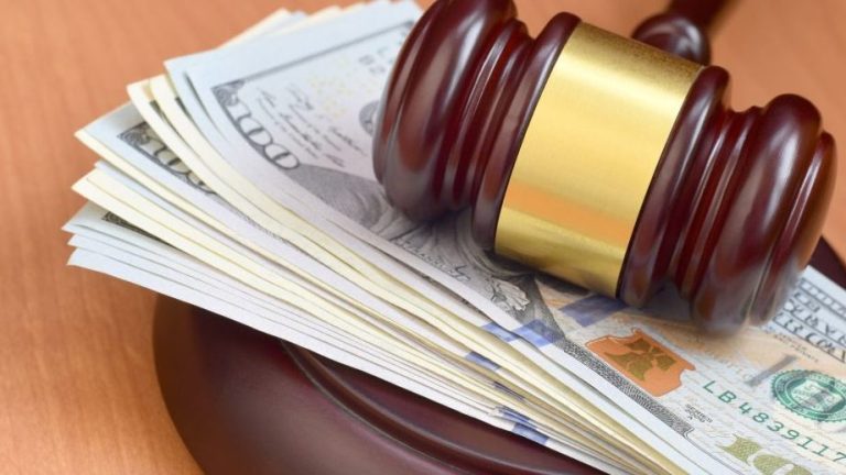 Consecuencias de no tener carnet de moto: Multa y sanciones