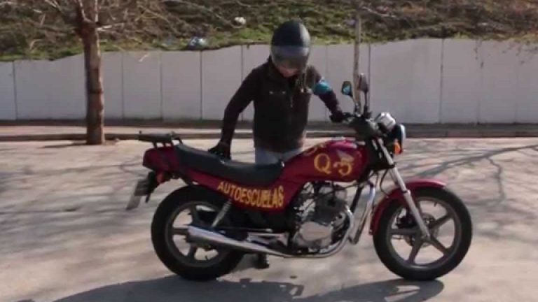 Ahorra en tu Carnet de Moto 49cc: Precio actualizado ¡No te pierdas esta oportunidad!