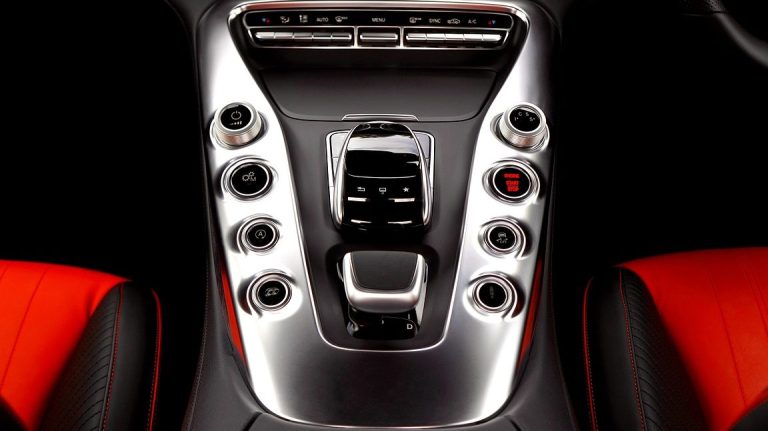 Mi coche ha sido abierto sin forzar, ¿qué debo hacer?