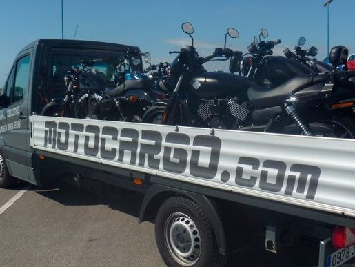 ¿Cuánto cuesta el transporte de una moto en España? Precios y opciones