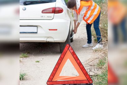 Importancia de los triángulos en el coche: seguridad vial obligatoria