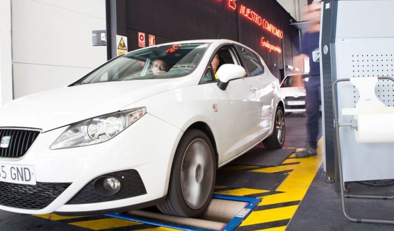 Ahorra problemas futuros: ¡Actúa ahora y pasa la ITV desfavorable antes del plazo!